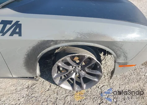 2019 Dodge Challenger R/T z USA, uszkodzony, nr VIN 2C3CDZBT8KH552278